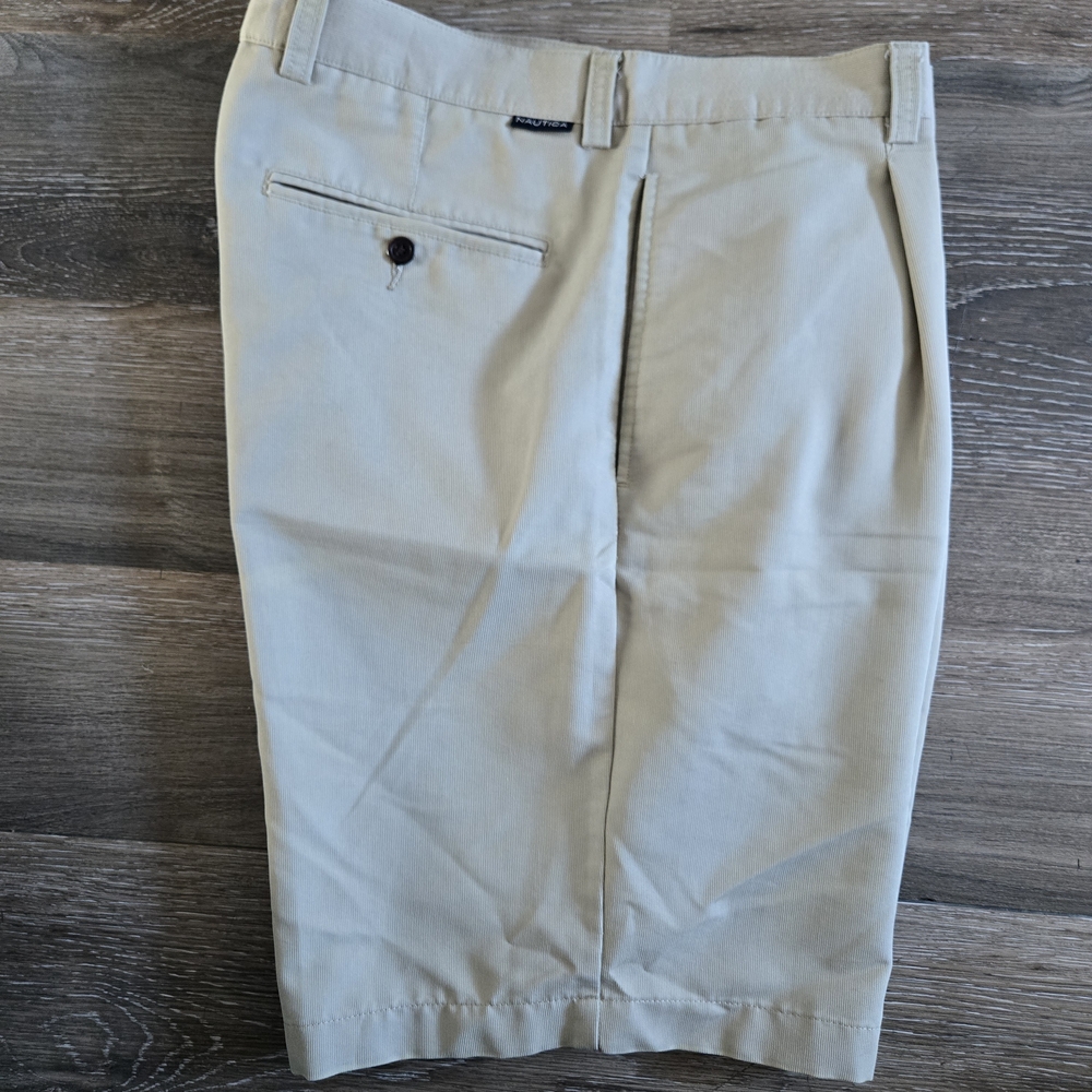 Nautica Men's Beige Flat Front Shorts